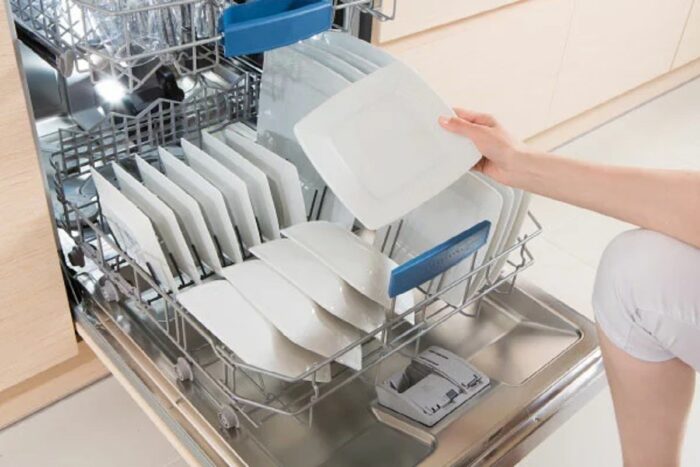cómo poner el lavavajillas