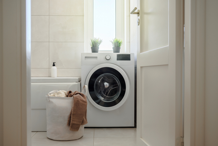 instalar lavadora baño