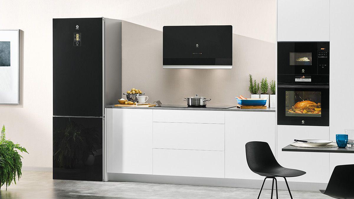 Electrodomésticos Balay serie cristal: hechos para lucir en tu cocina -  Euronics