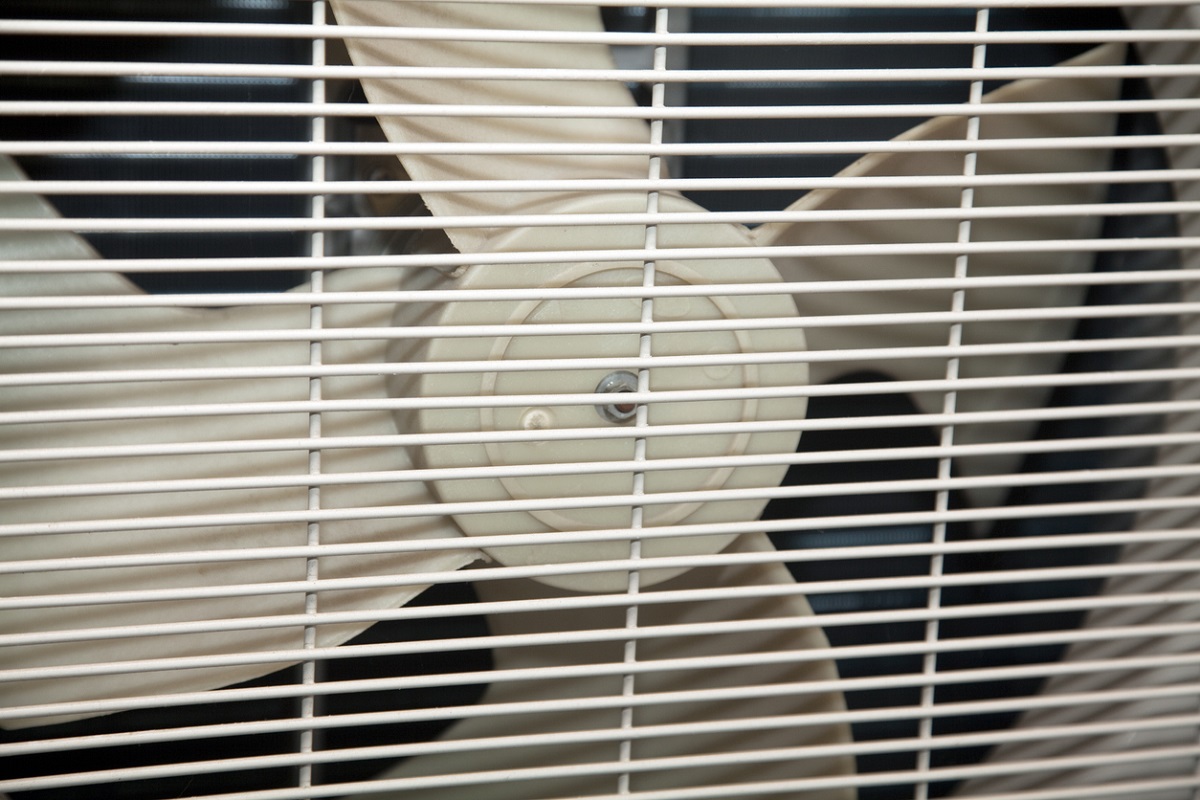 ventilador de mesa compacto